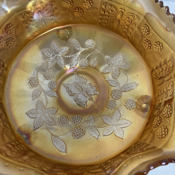 Antique 1910s Fenton Butterfly & Berry Centerpiece Carnival Glass Bowl - Picture 5 of 8